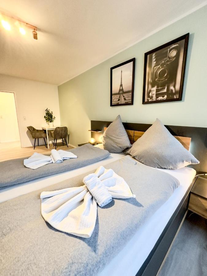 Apartment Fuer 3 Gaeste Mit Kostenlosen Parkplaetzen Und Lift ฮันโนเวอร์ ภายนอก รูปภาพ