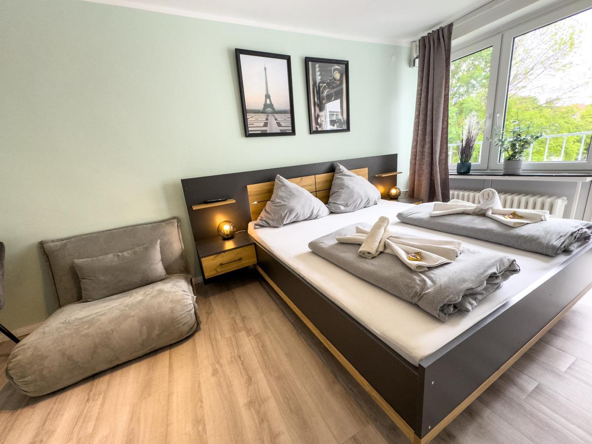 Apartment Fuer 3 Gaeste Mit Kostenlosen Parkplaetzen Und Lift ฮันโนเวอร์ ภายนอก รูปภาพ