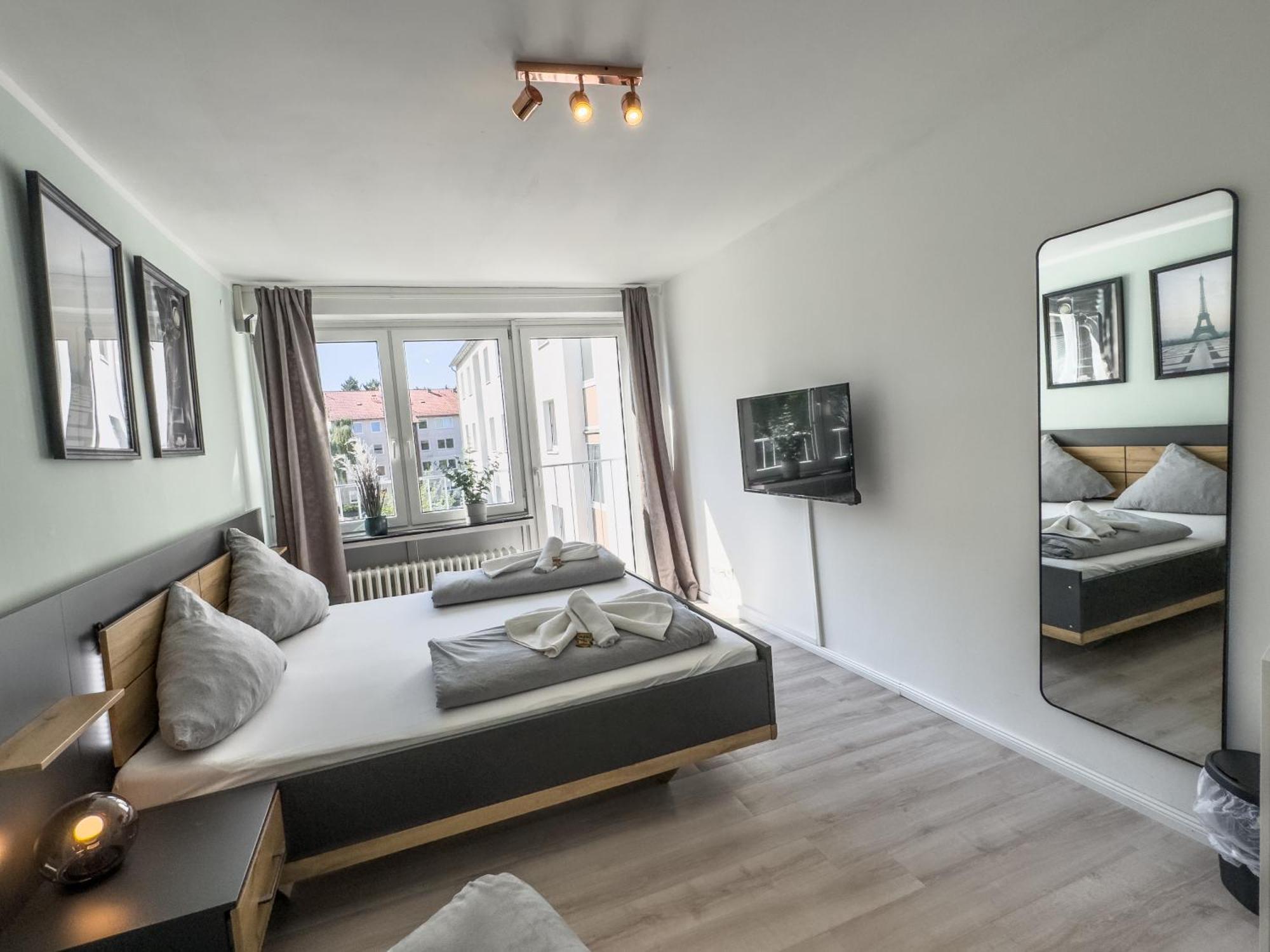 Apartment Fuer 3 Gaeste Mit Kostenlosen Parkplaetzen Und Lift ฮันโนเวอร์ ภายนอก รูปภาพ